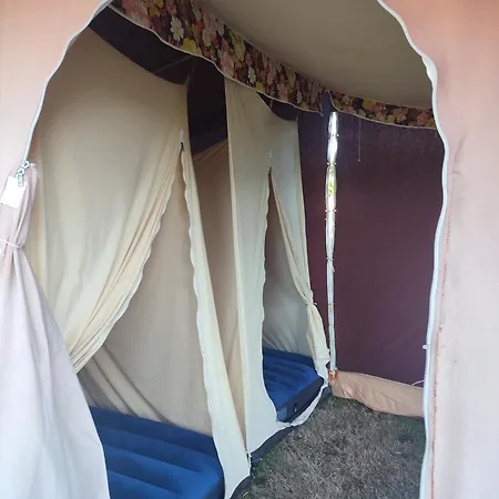 La Billardiere Camping A La Ferme Le Menil-Ciboult Exterior photo