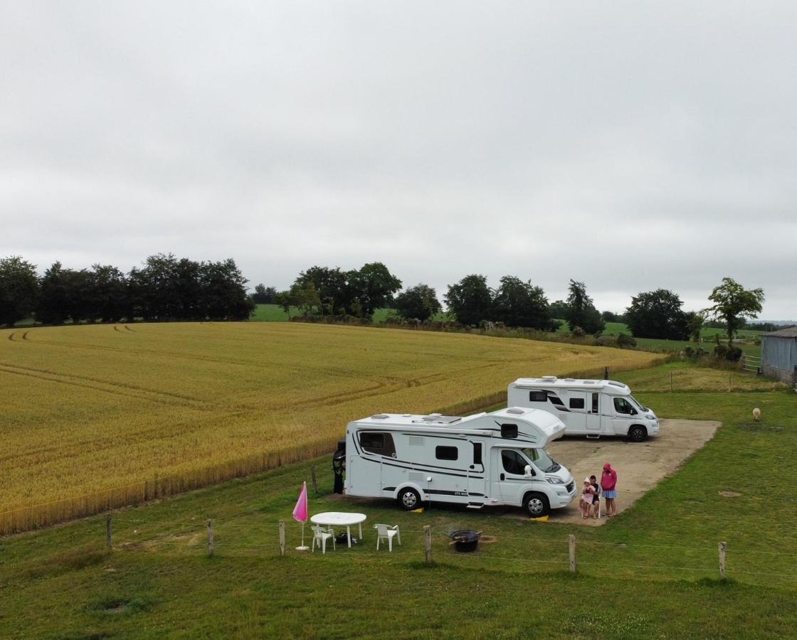 La Billardiere A La Ferme Camping