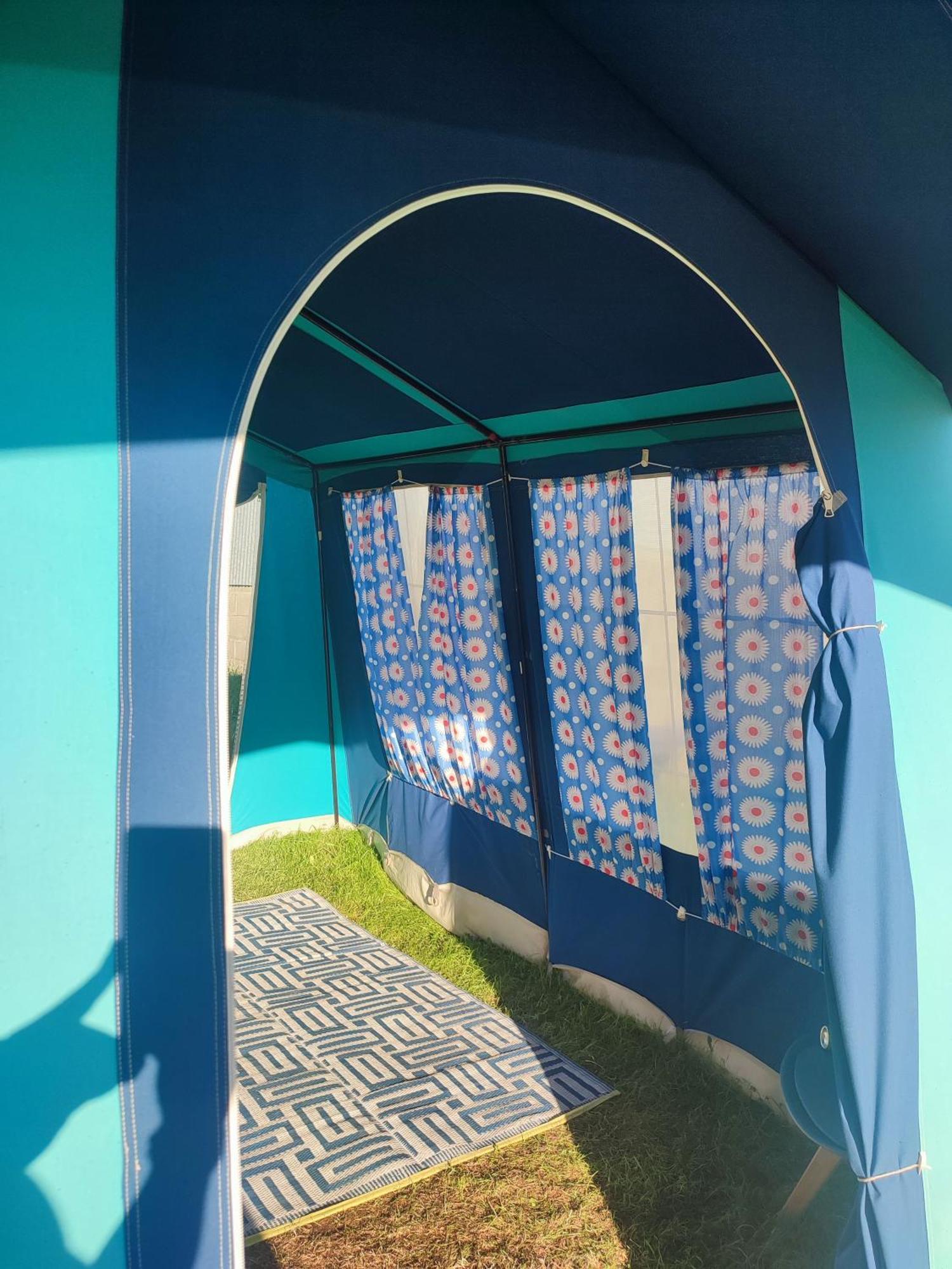La Billardiere A La Ferme Camping Le Menil-Ciboult
